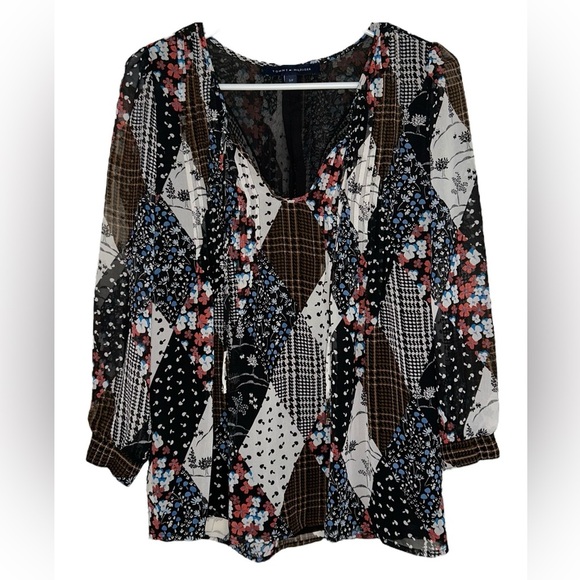 Tommy Hilfiger Patchwork Floral Print Top Women’s Size Small Preppy Office Wear - Picture 9 of 9